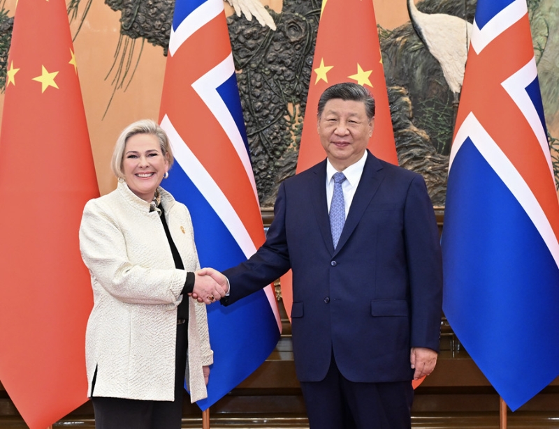 习近平会见冰岛总统托马斯多蒂尔1.jpg